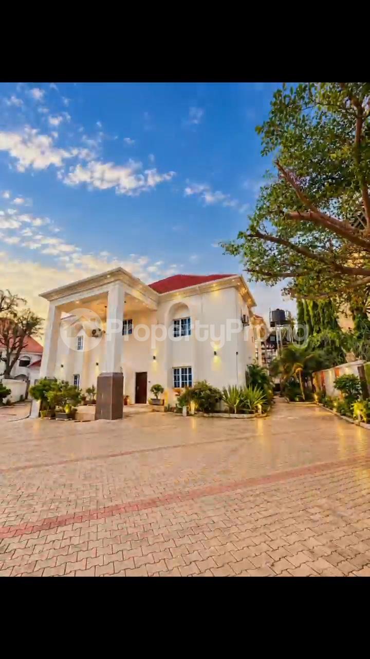 6 bedroom House for rent Main Maitama Abuja