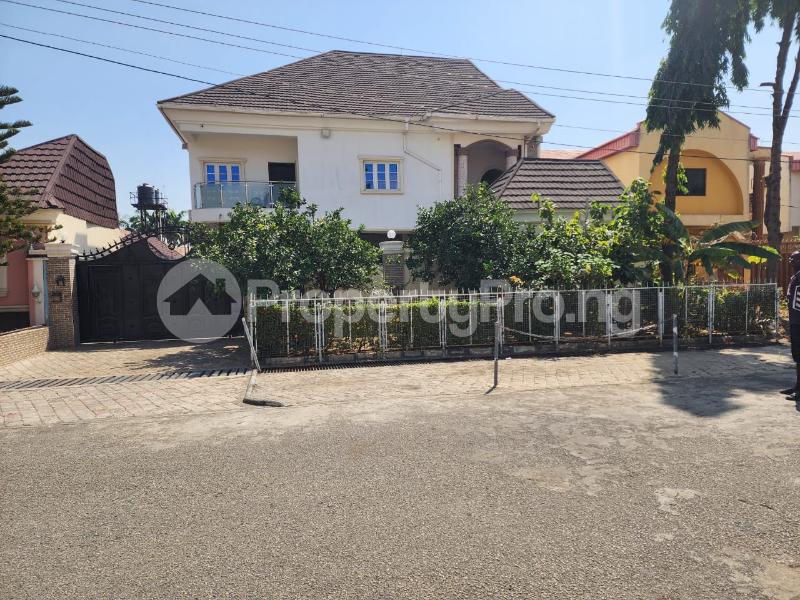 6 bedroom House for sale Gwarinpa Abuja