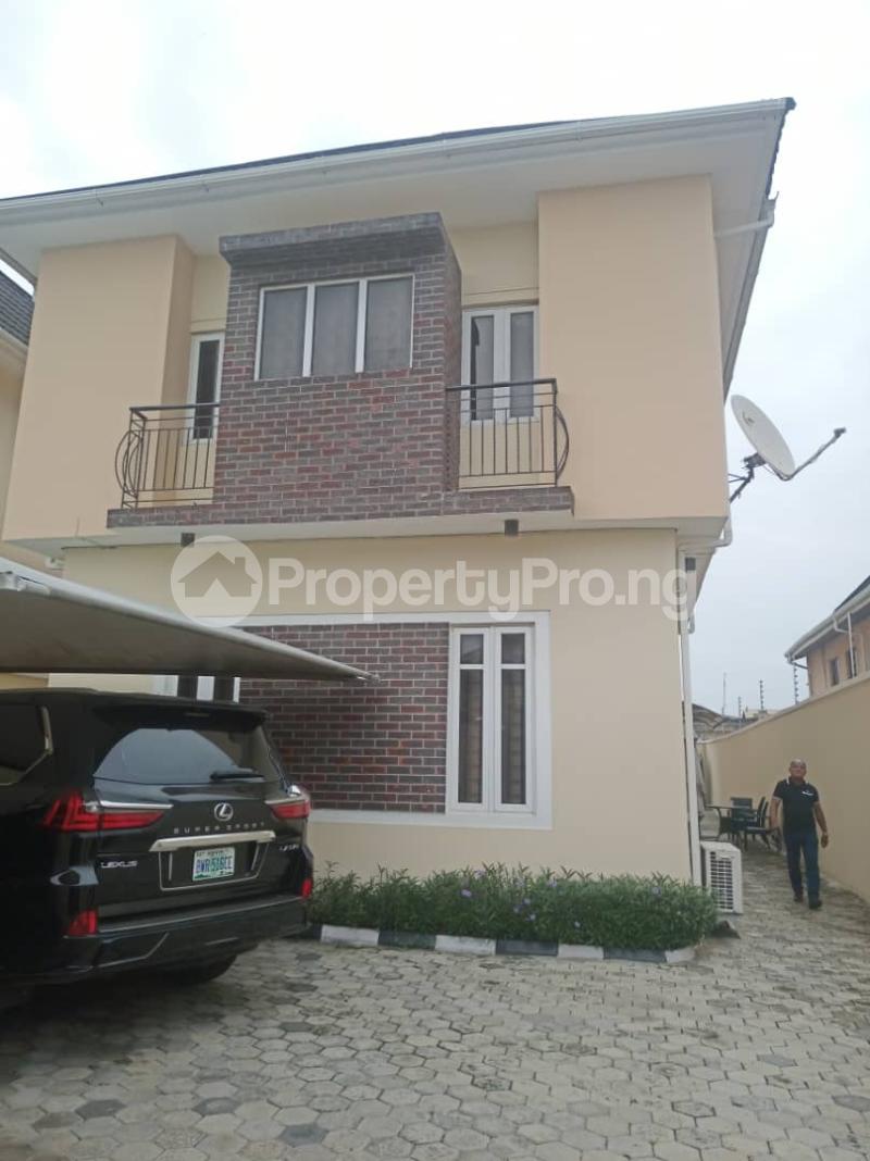 6 bedroom House for sale Amuwo Odofin Lagos