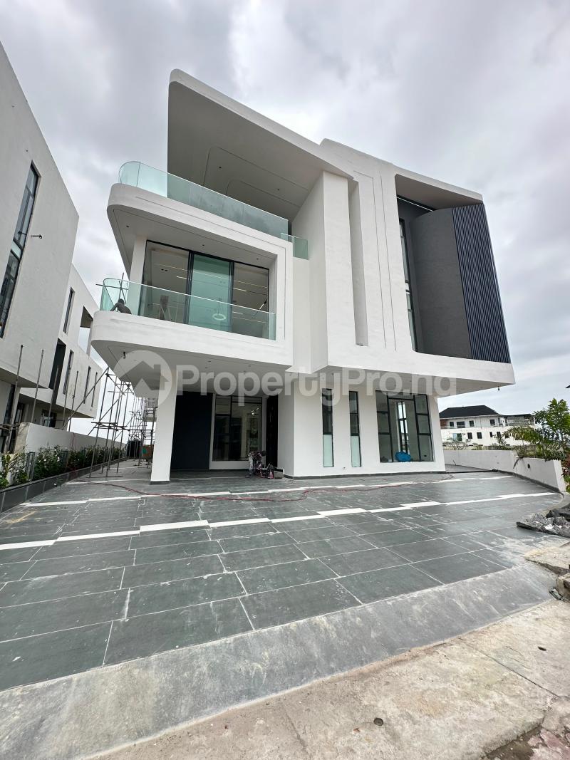 6 bedroom House for sale Osapa london Lekki Lagos