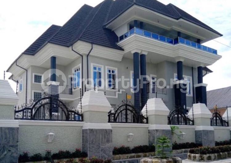 6 bedroom House for sale Zone 3 Wuse 2 Abuja