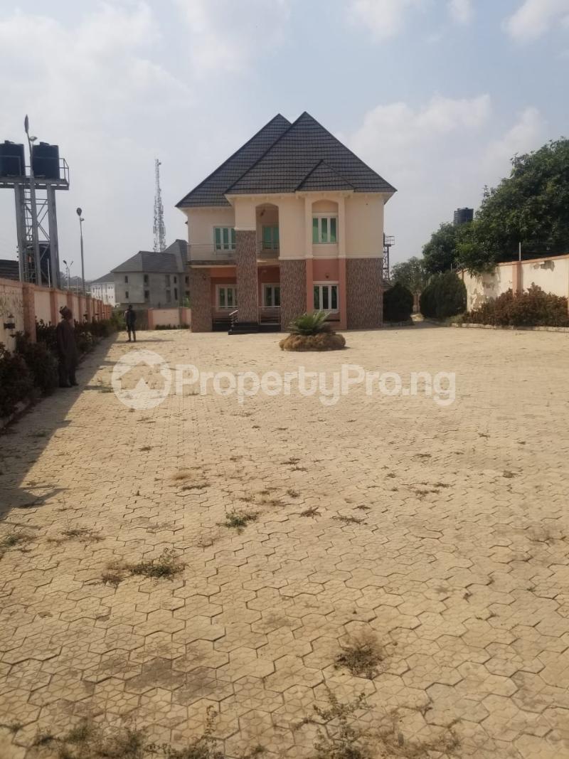 6 bedroom Flat / Apartment for sale Gwarinpa Abuja
