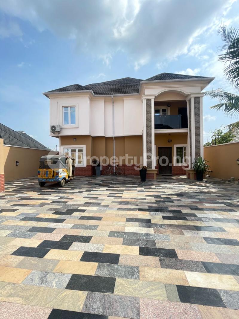 6 bedroom House for sale Magodo Kosofe/Ikosi Lagos