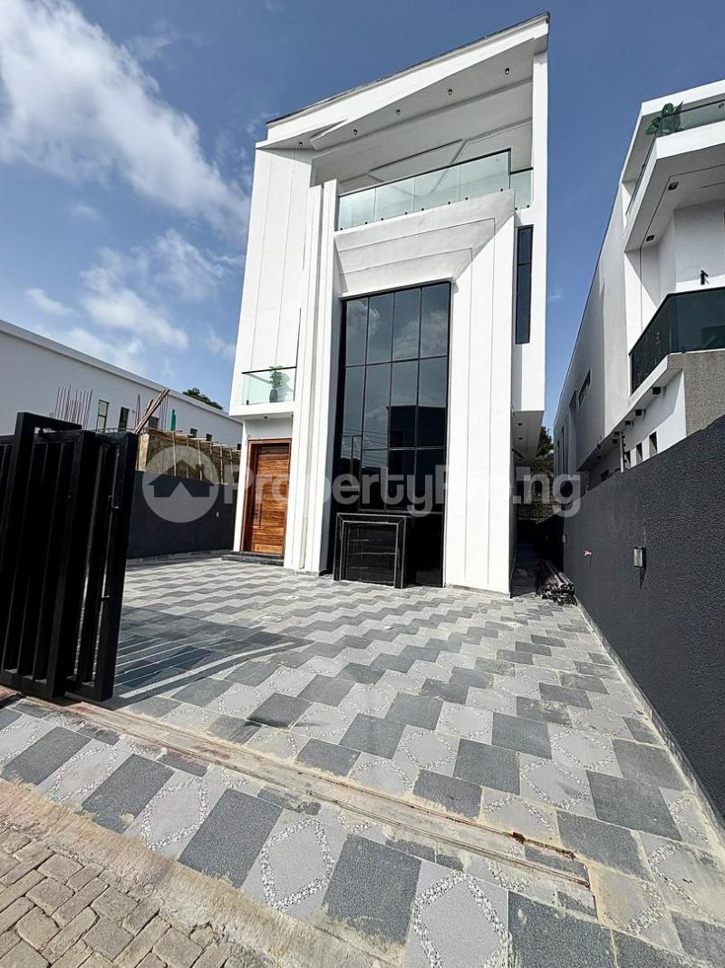 6 bedroom House for sale Chevron Lekki Lagos