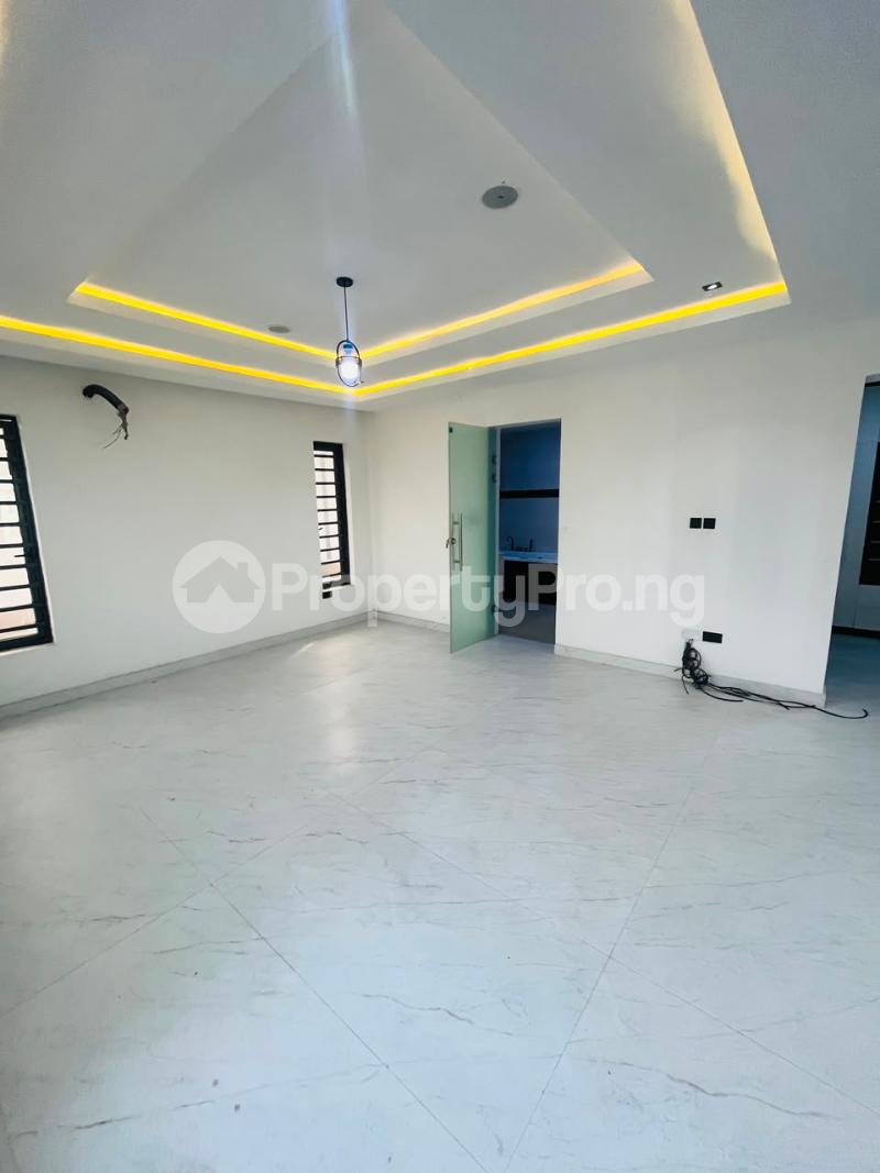 6 bedroom House for sale Ajah Lagos
