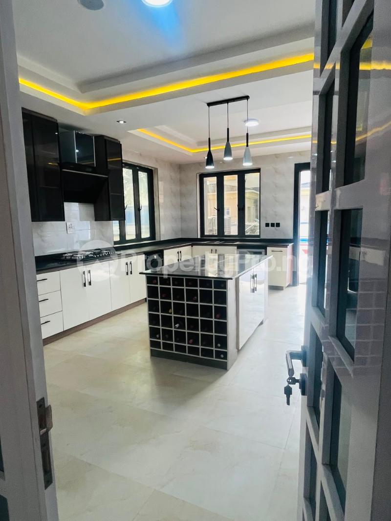 6 bedroom House for sale Ajah Lagos