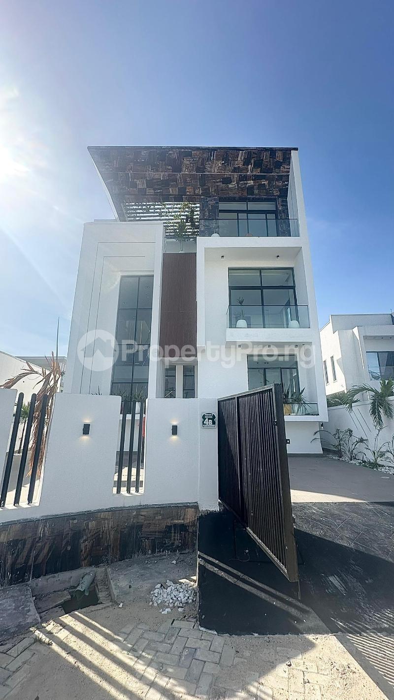 6 bedroom House for sale Osapa london Lekki Lagos