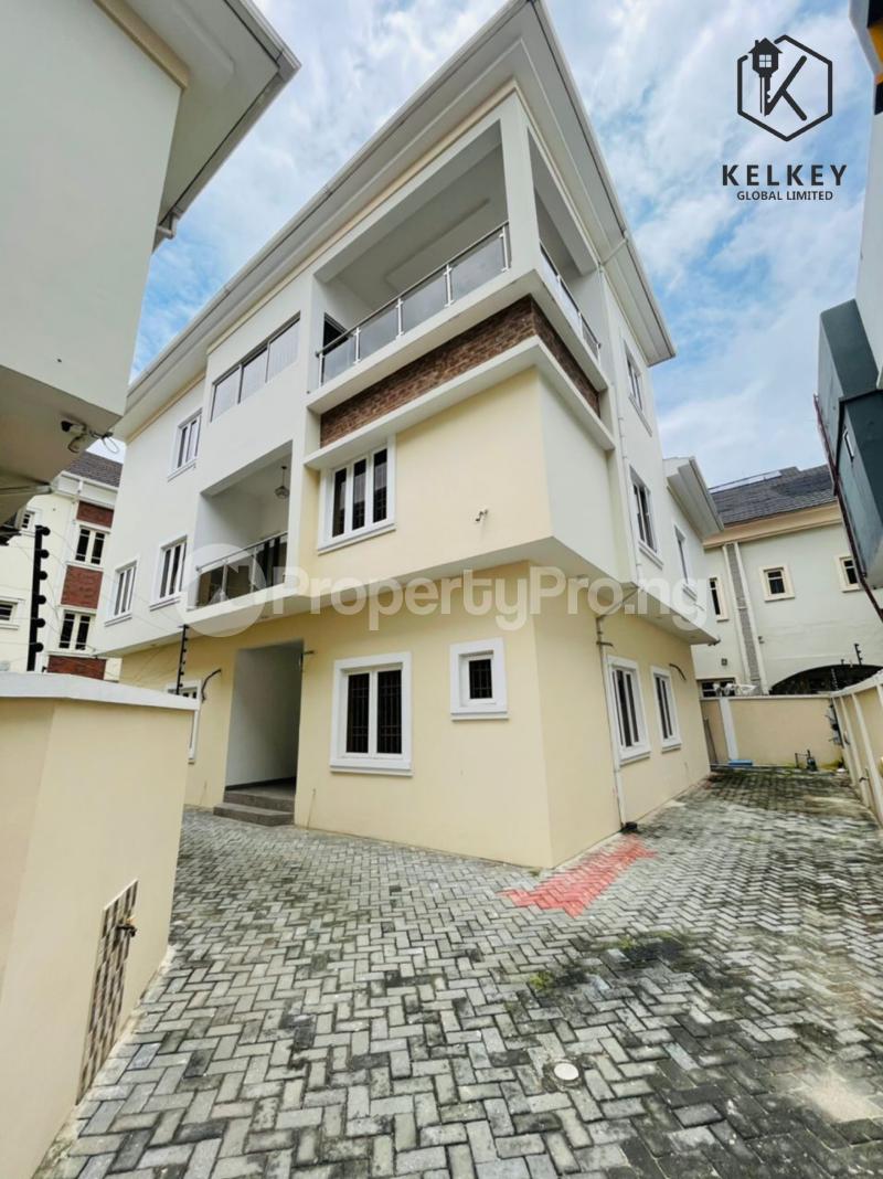 6 bedroom House for sale Osapa london Lekki Lagos