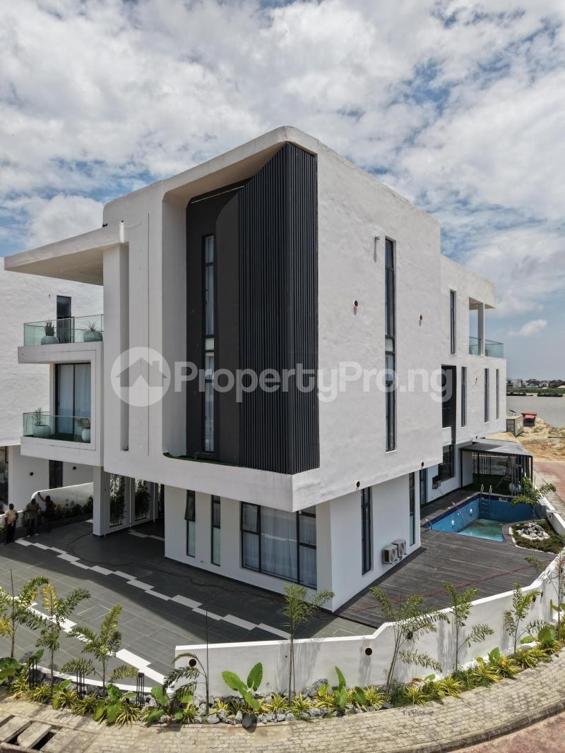 6 bedroom House for sale Osapa london Lekki Lagos