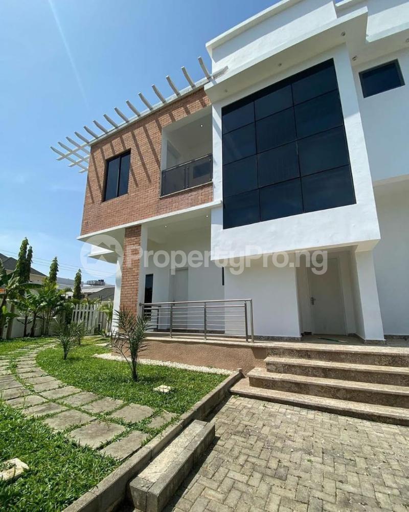 6 bedroom House for sale Guzape Abuja