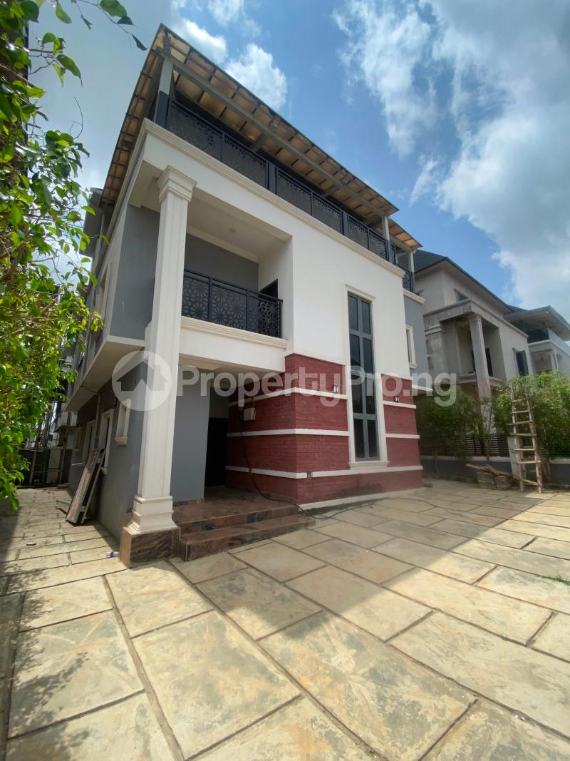 6 bedroom House for sale Along Von Road Airport Road Lugbe Abuja