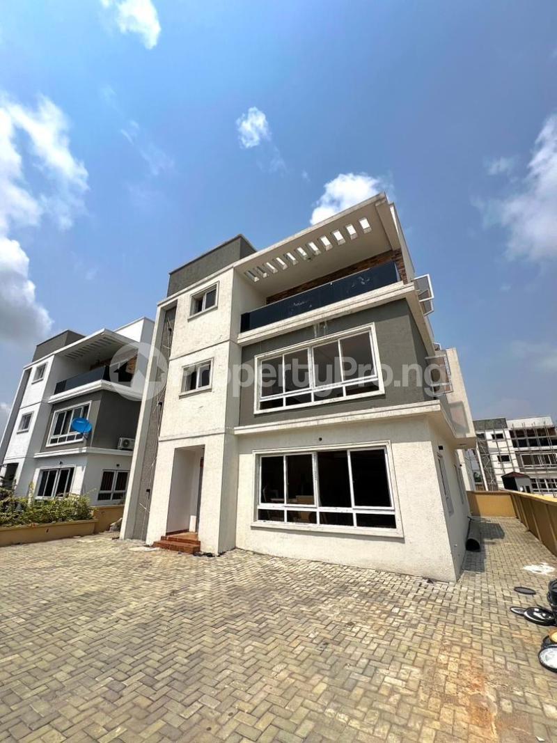 6 bedroom House for sale Osapa london Lekki Lagos