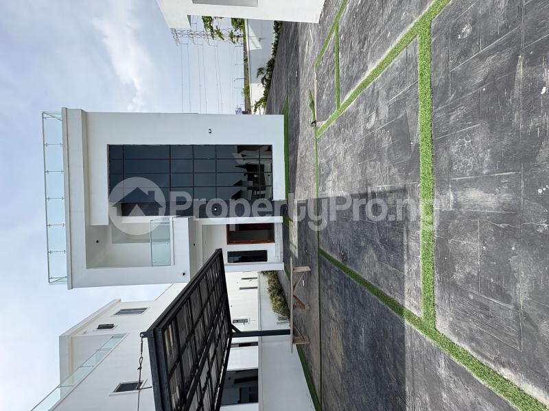 6 bedroom House for sale Royal Gardens Estate Off Lekki-Epe Expressway Ajah Lagos