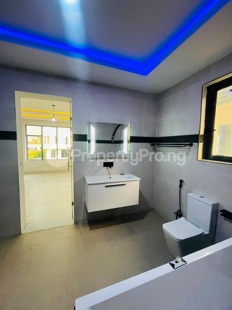 6 bedroom House for sale Ajah Lagos