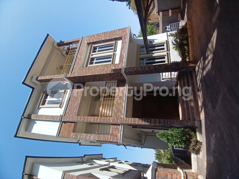 6 bedroom House for sale Diplomatic Zone Asokoro Abuja