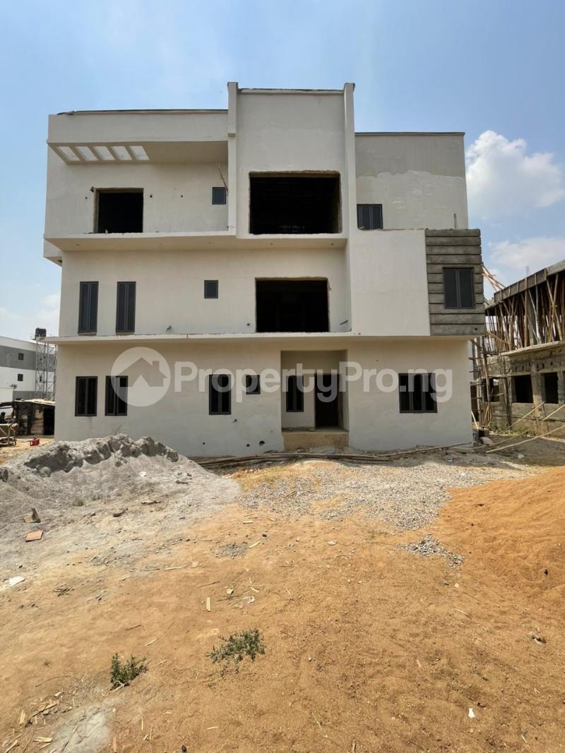 6 bedroom House for sale Jahi Abuja