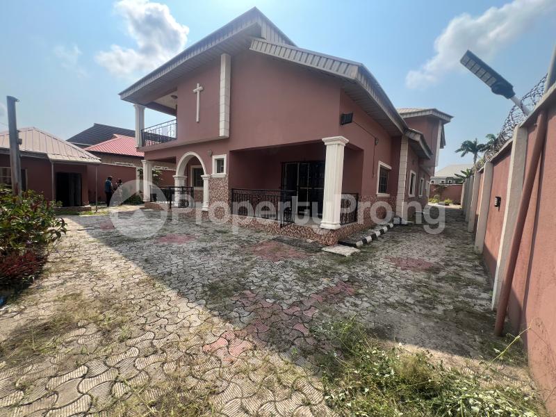 6 bedroom House for sale Destiny Homes Abijo Ajah Lagos