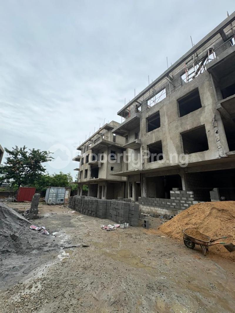6 bedroom House for sale Jabi Jabi Abuja