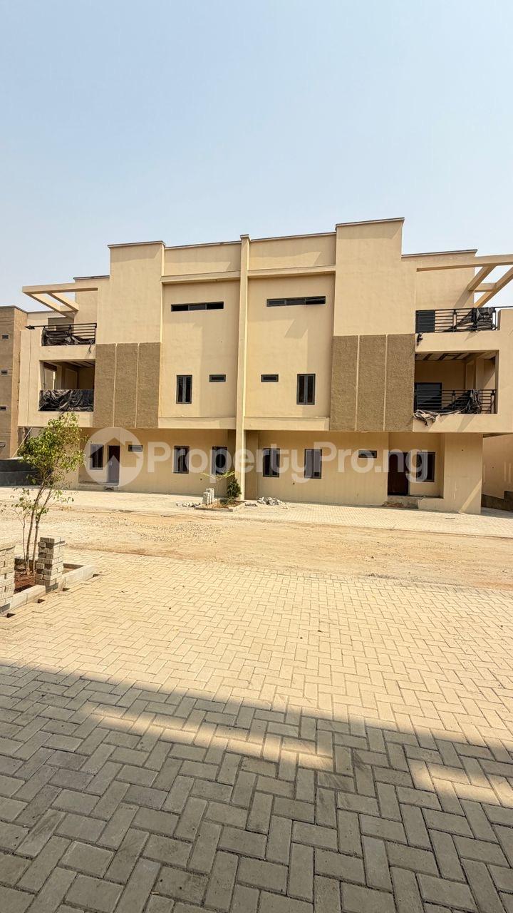 6 bedroom House for sale Apo Dutse Abuja