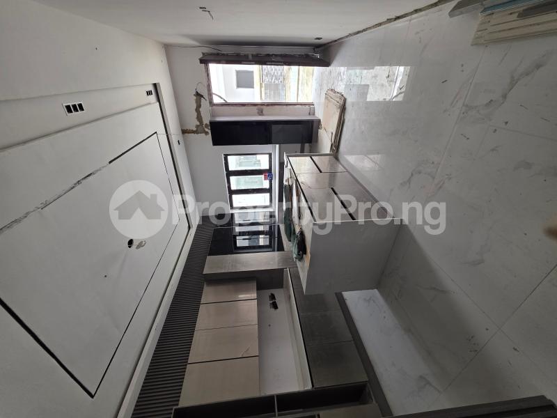 6 bedroom House for sale Hampton Bay Estate Ikate Lekki Lagos