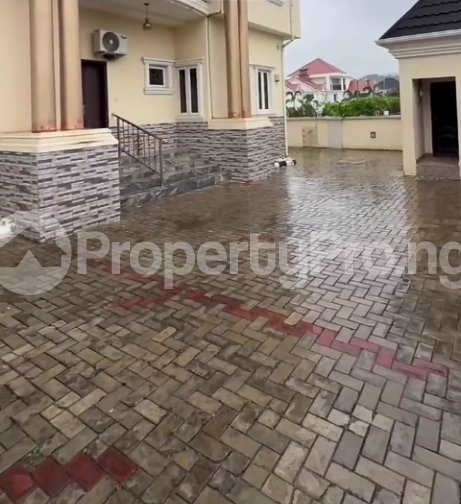 6 bedroom House for rent Guzape Guzape Abuja