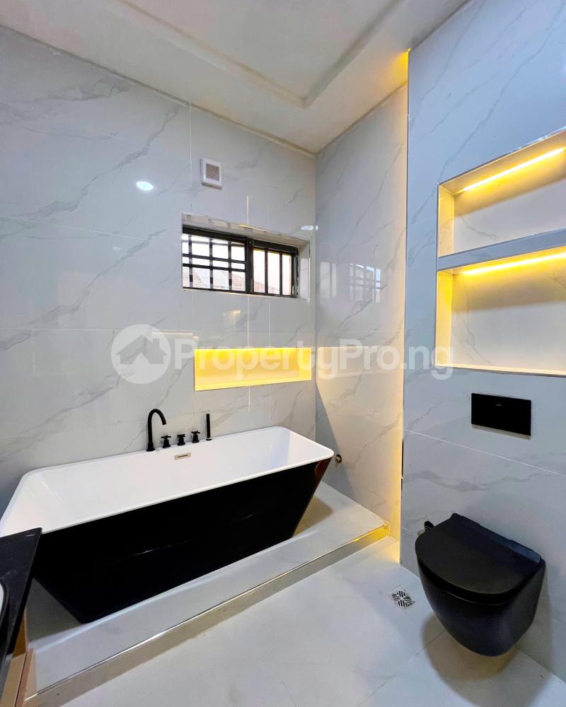 6 bedroom House for sale Chevron Drive chevron Lekki Lagos