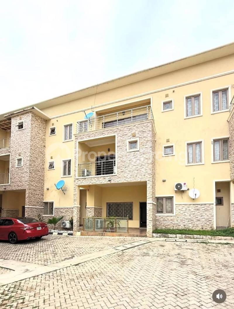 6 bedroom House for rent Katampe Abuja