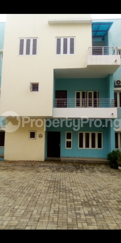 6 bedroom House for rent Dayeb Homes Wuye Abuja