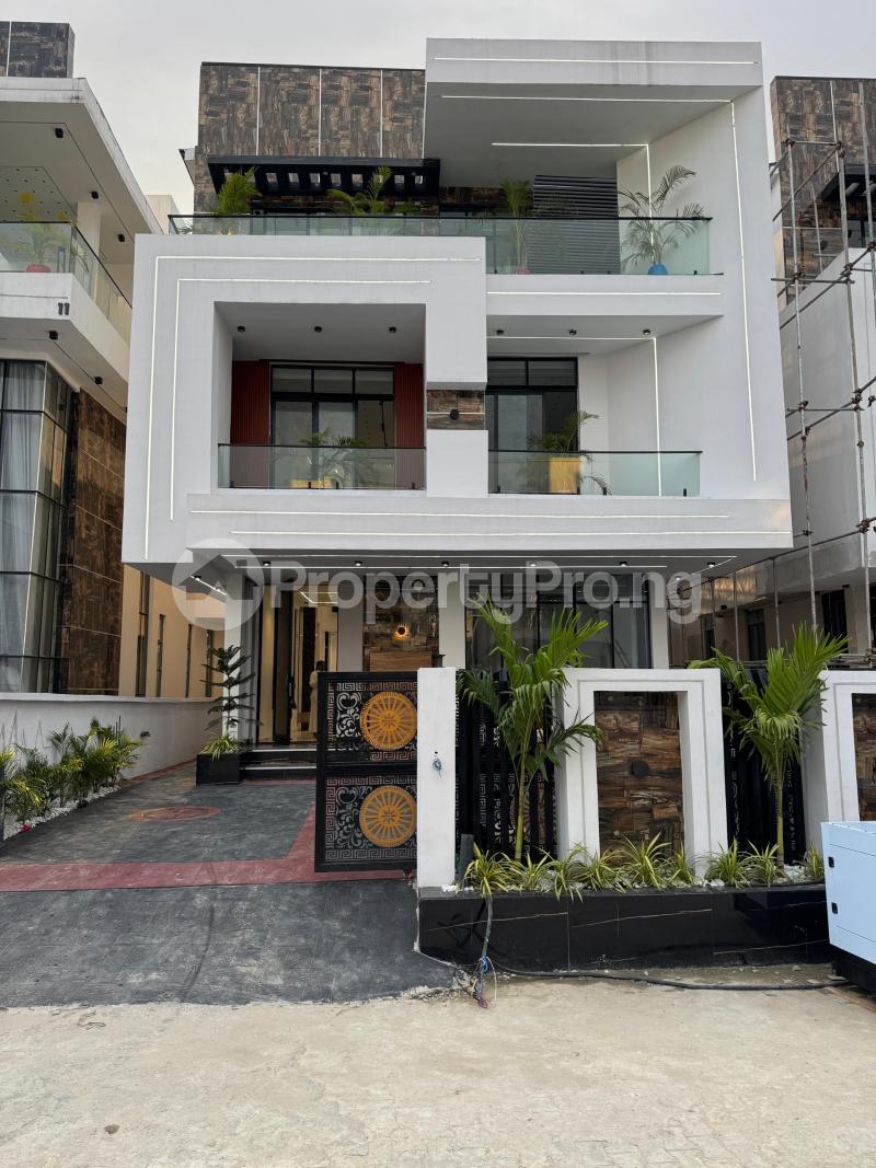 6 bedroom House for sale Chevron Drive, Lekki Lagos