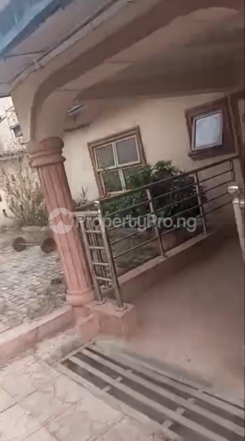 6 bedroom House for sale Holy Trinity Area Agodi Ibadan Oyo