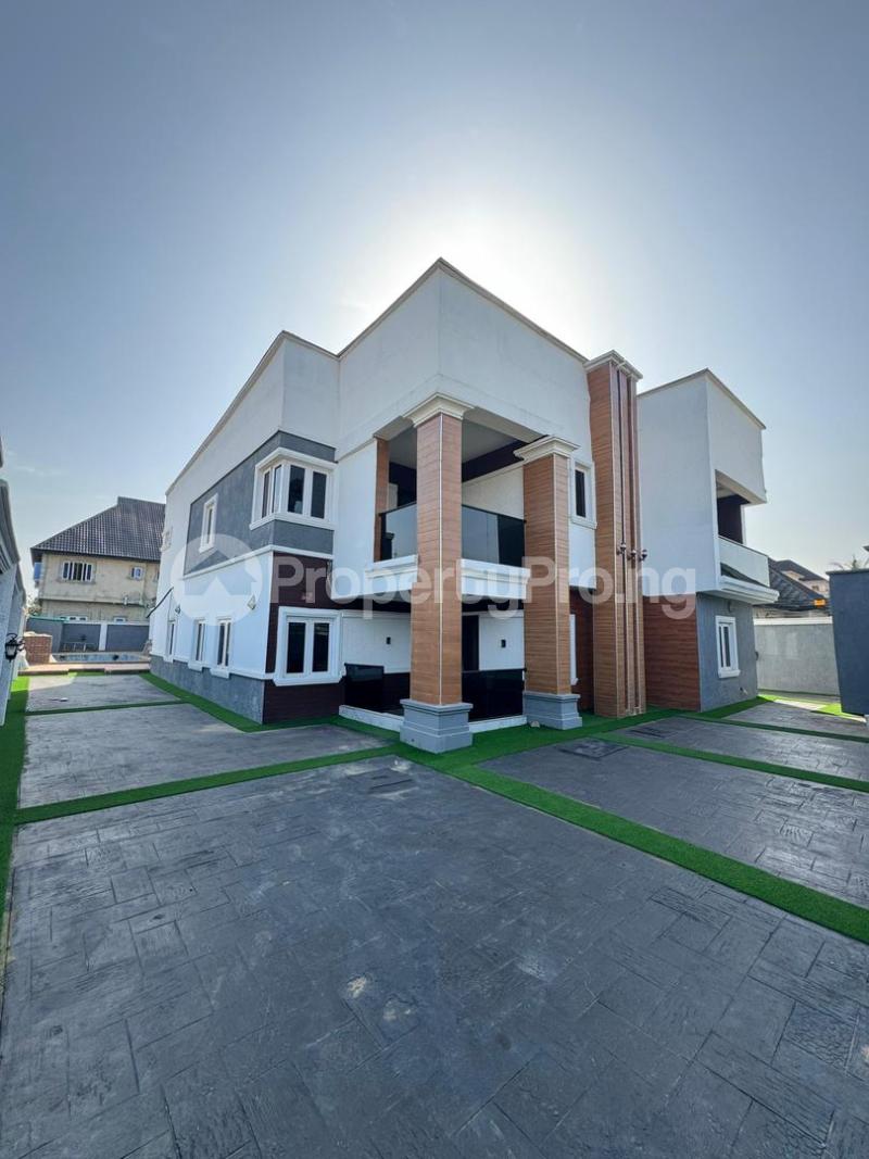 6 bedroom House for sale Magodo Kosofe/Ikosi Lagos