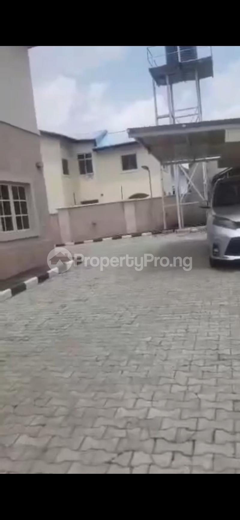 6 bedroom House for sale Main Gwarinpa Abuja