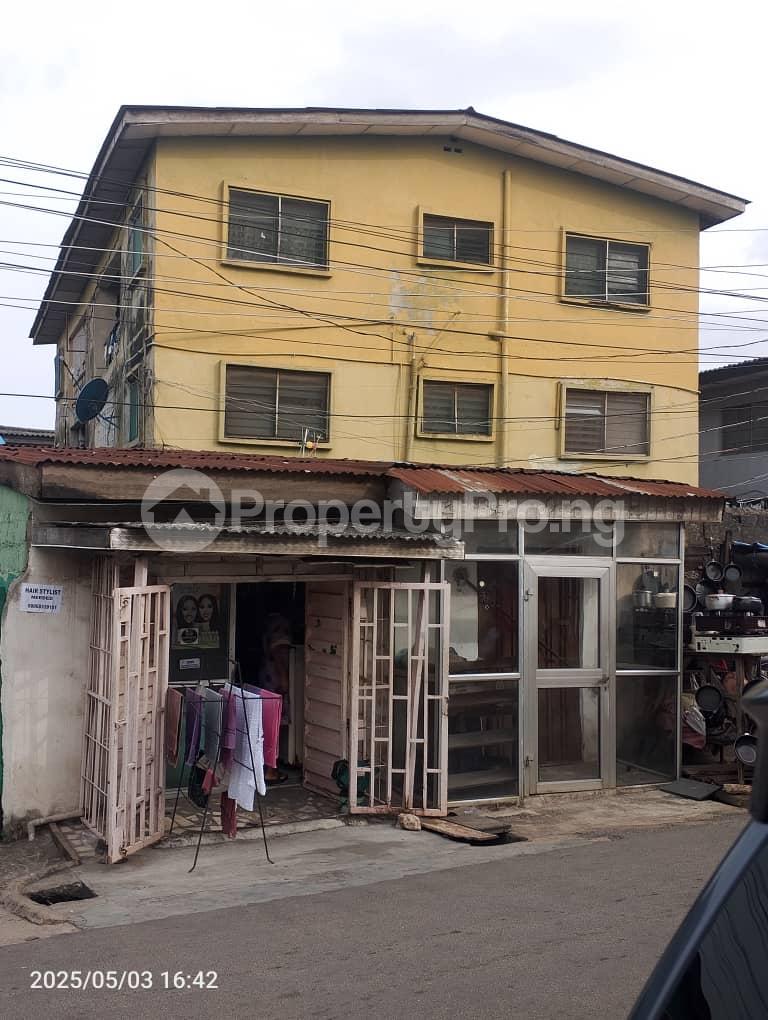 2 bedroom Flat / Apartment for sale Mende Maryland Lagos