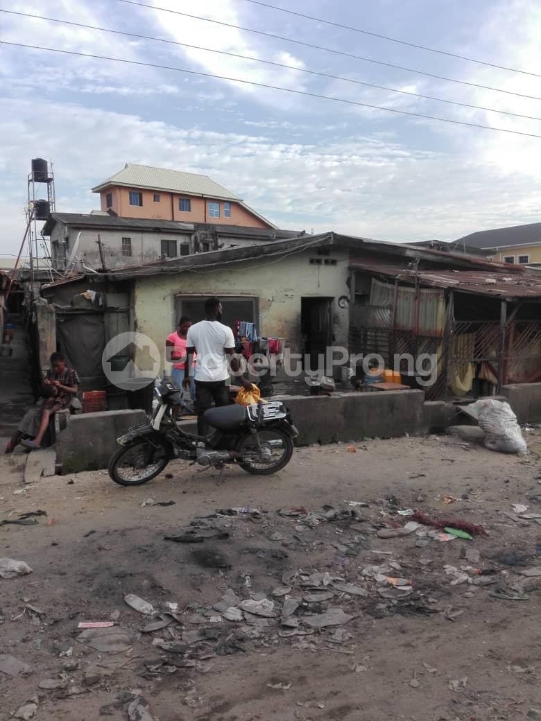 6 bedroom House for sale Muritala Bariga Shomolu Lagos