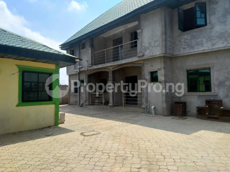 10 bedroom House for sale Ofin/oreta Road Igbogbo Ikorodu Igbogbo Ikorodu Lagos
