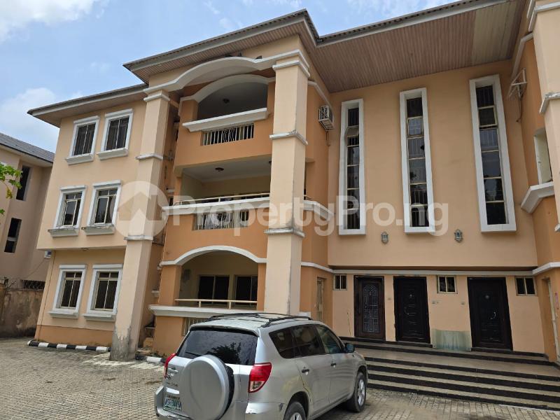3 bedroom Flat / Apartment for rent Ajah Lagos