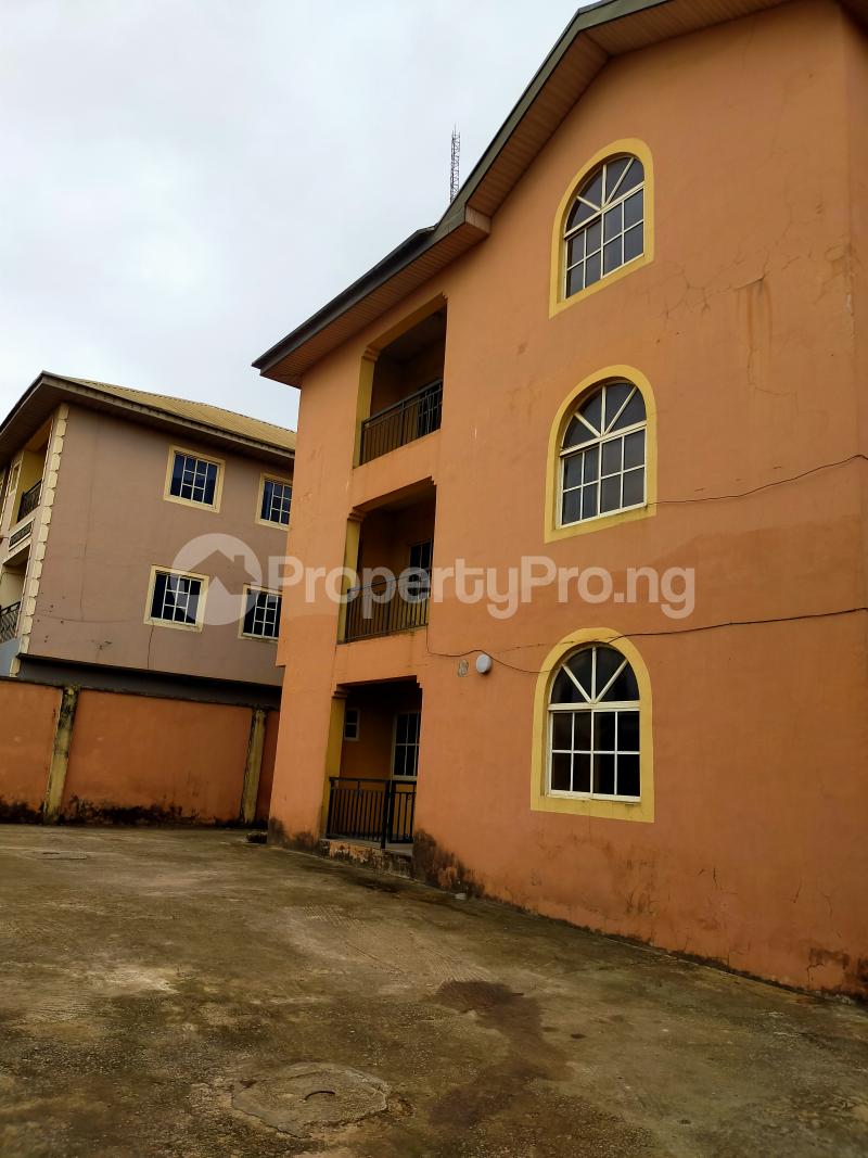 10 bedroom House for sale Arepo... Berger Ojodu Lagos