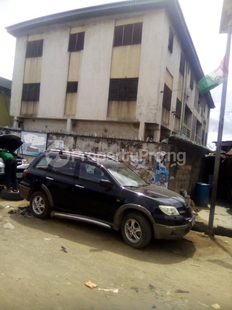 3 bedroom House for sale Off Adeshina Street Ijesha Surulere Lagos