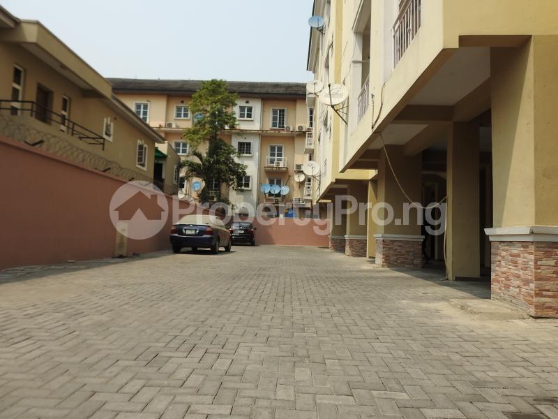 4 bedroom Flat / Apartment for sale Otunba Adeleke Street Lekki Phase 1 Lekki Lagos