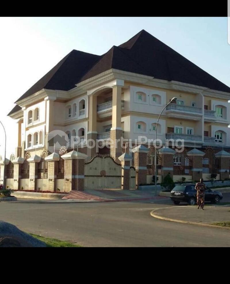 4 bedroom House for sale Guzape Abuja
