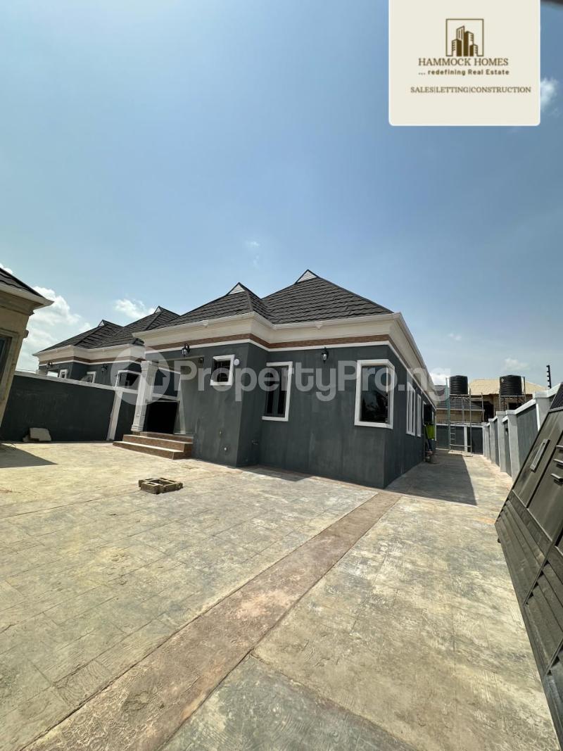 10 bedroom House for sale Alafara, Ile Tuntun, Idi Ishin Idishin Ibadan Oyo