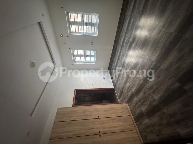3 bedroom Flat / Apartment for rent Lekki Lagos