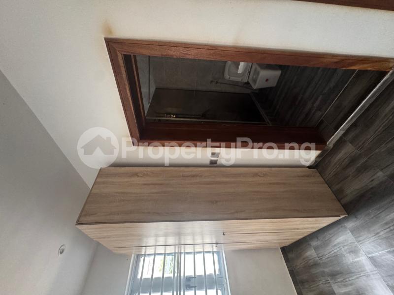 3 bedroom Flat / Apartment for rent Lekki Lagos