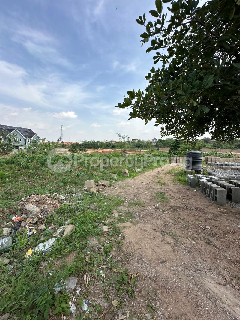 Land for sale Phase 2 Kolapo Ishola Gra Akobo Ibadan Oyo - 2