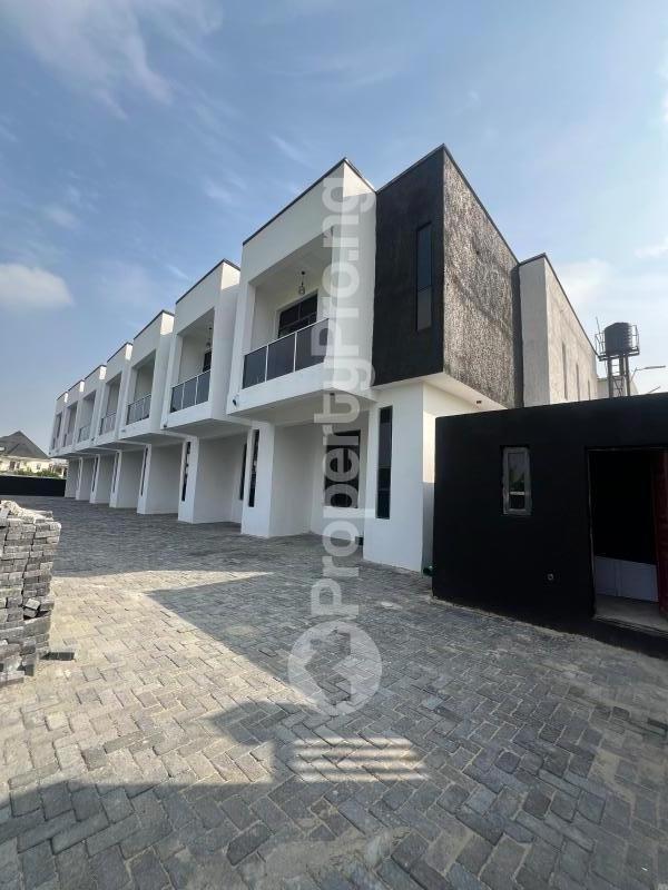 3 bedroom House for sale Ajah 1st Roundabout Lekki Lagos