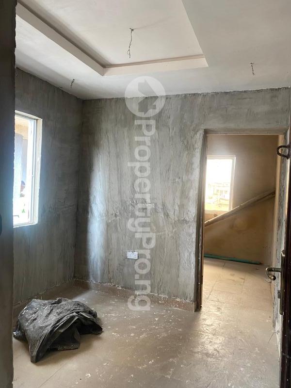 1 bedroom Flat / Apartment for rent Bajulaiye Bariga Shomolu Lagos