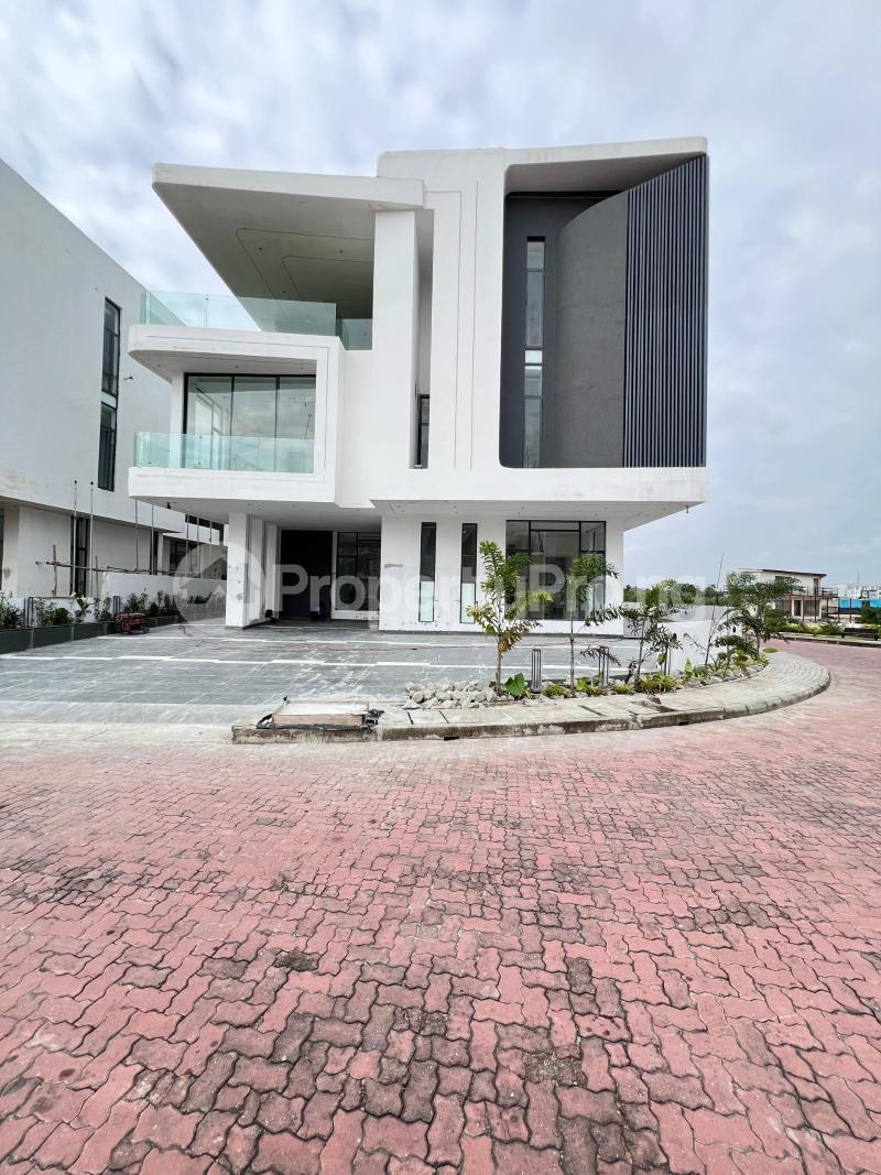 6 bedroom House for sale Osapa london Lekki Lagos