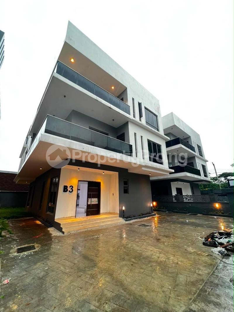 6 bedroom House for sale Nicon Town Lekki Lagos