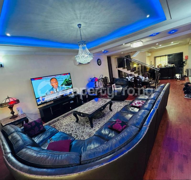 6 bedroom House for sale Sunnyvale Estate, Galadinmawa Abuja