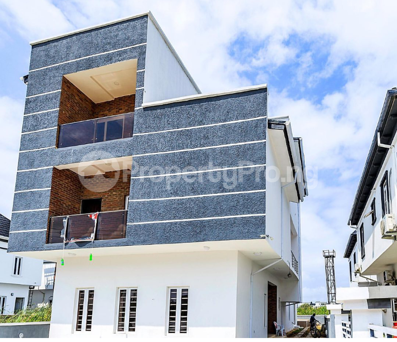 6 bedroom House for sale Ikota Ikota Lekki Lagos